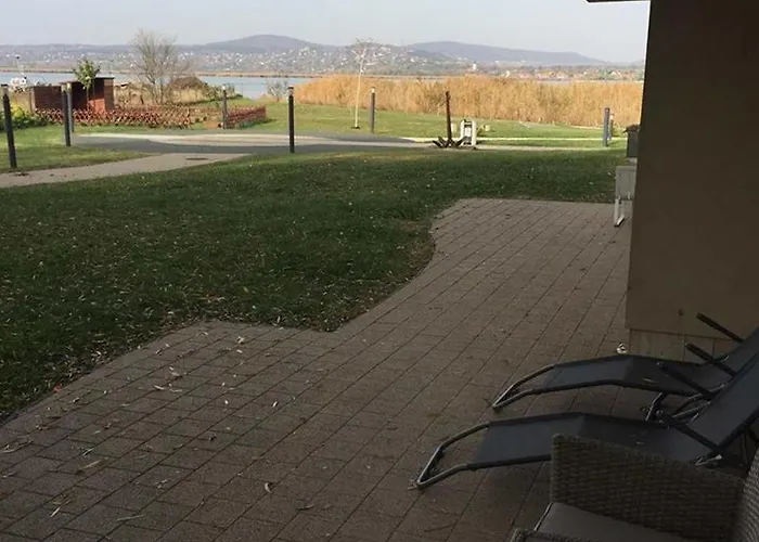 Azur Apartman דירה *